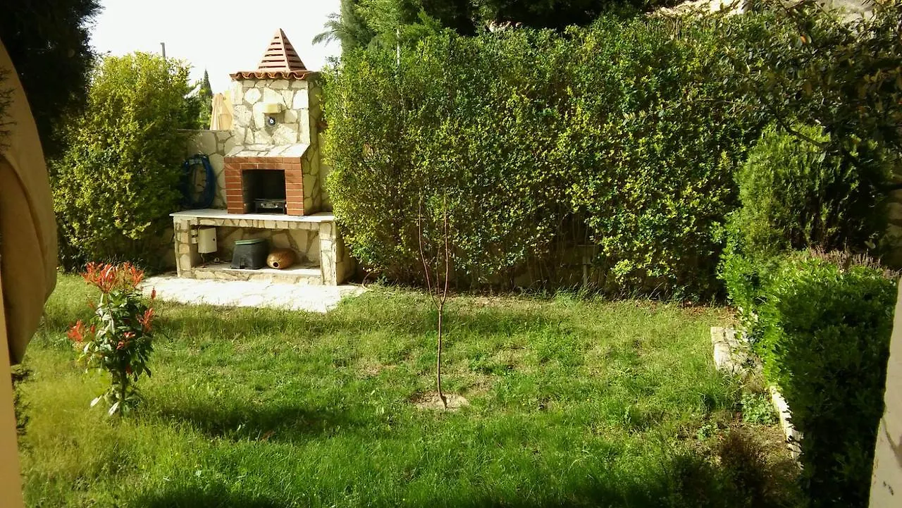 فيلة كوشاداسيه Samos Villalari